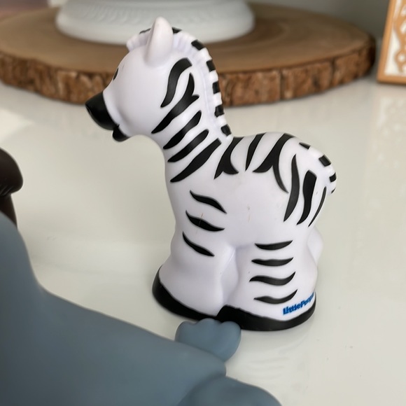 [ Fisher Price Little People Zoo Animals - Monkey Zebra Seal - Plastic Toy ] - Picture 7 of 11